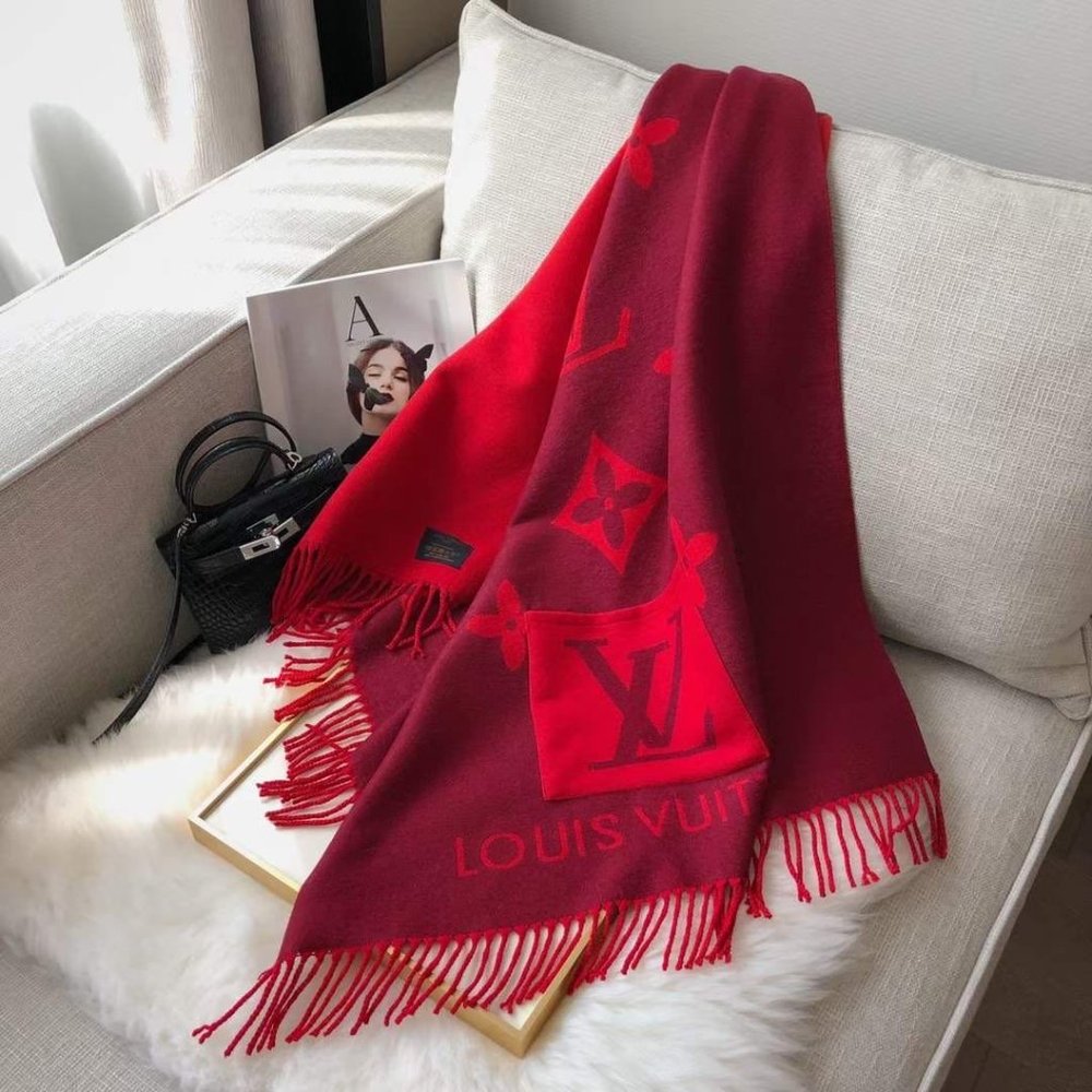 💎✨AUTHENTIC✨💎Louis Vuitton scarf